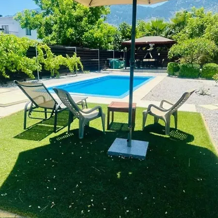 Villa Deniz Kizi-mermaid *
